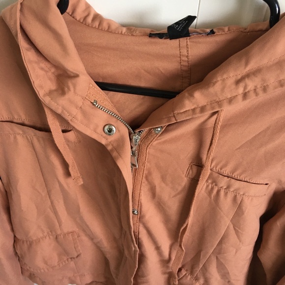 Lightweight salmon coloured jacket - Picture 2 of 4